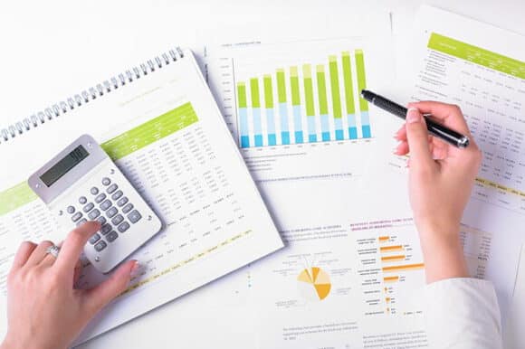 למה כדאי להשקיע במניות