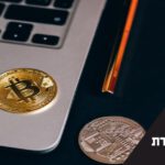 מקלדת עם ביטקוין. נושא: טעויות בהעברת ביטקוין