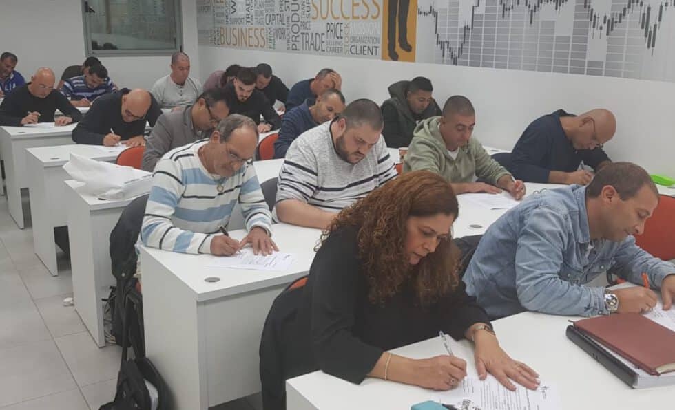 תפקיד מנהל האחזקה בחיסכון באנרגיה ובקידום קיימות במבנים