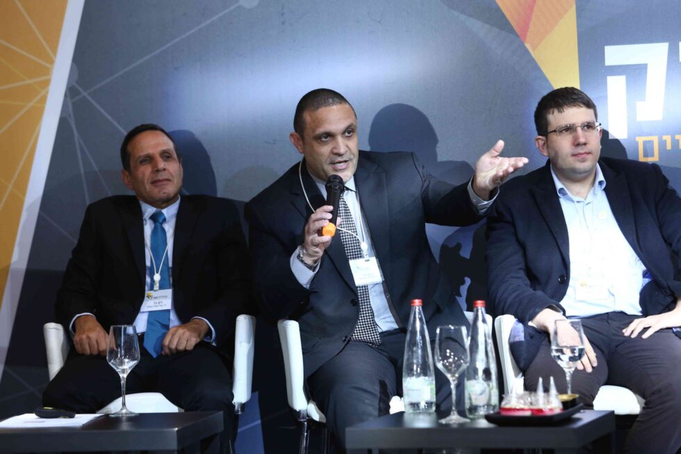 רישום לבחינות שמאות מקרקעין – המדריך המלא לקראת הרישיון המקצועי